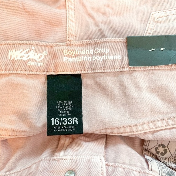 Mossimo Jeans Blush Pink Distressed Boyfriend Crop - Picture 5 of 6